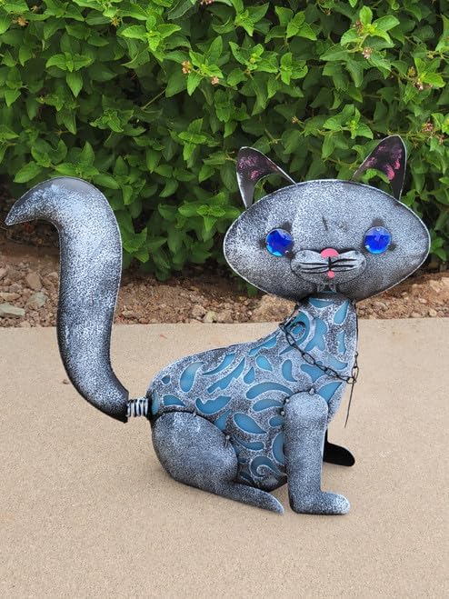 Garden Meadow Silver Solar Lighted Metal Rescue Cat
